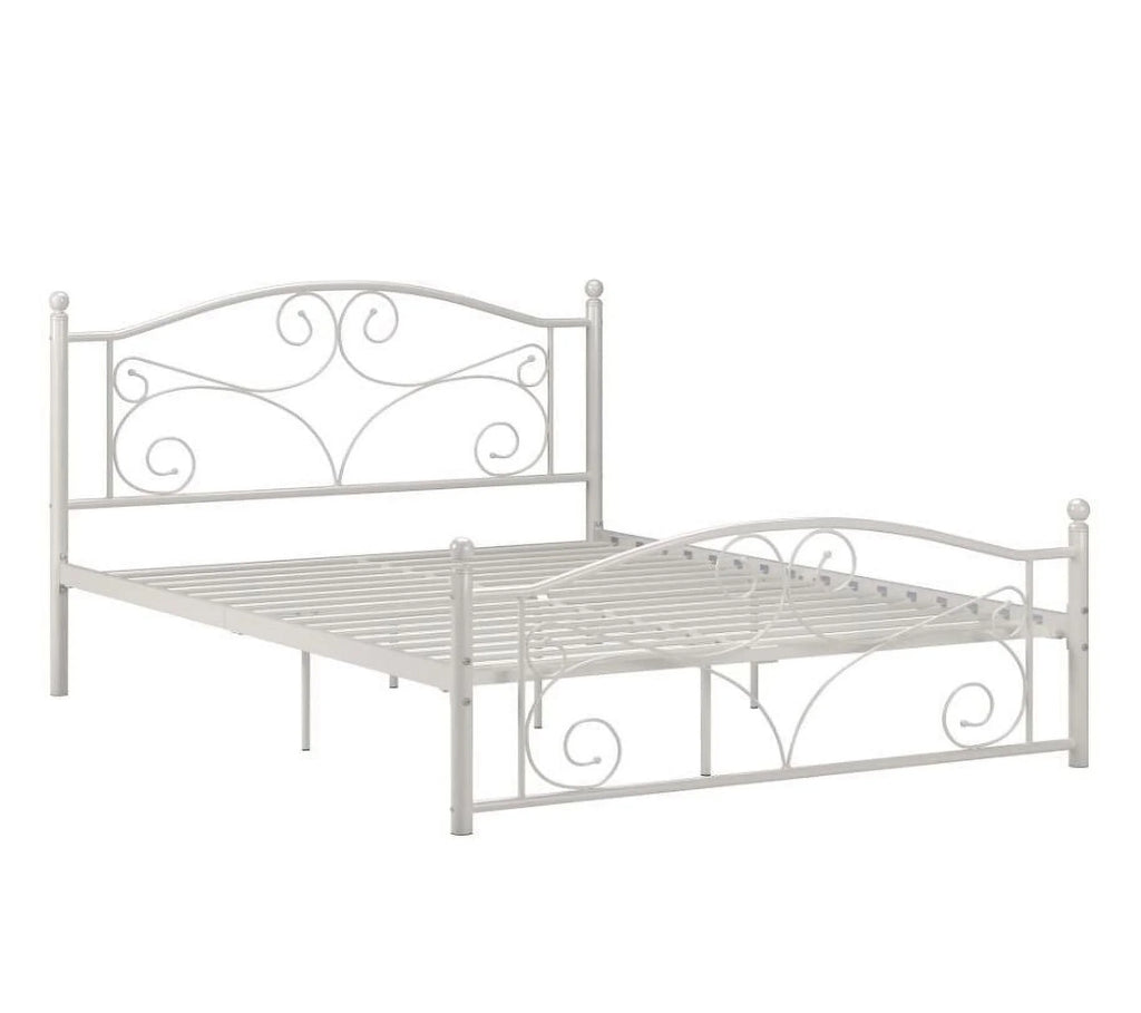 White Metal Platform Bed K649405